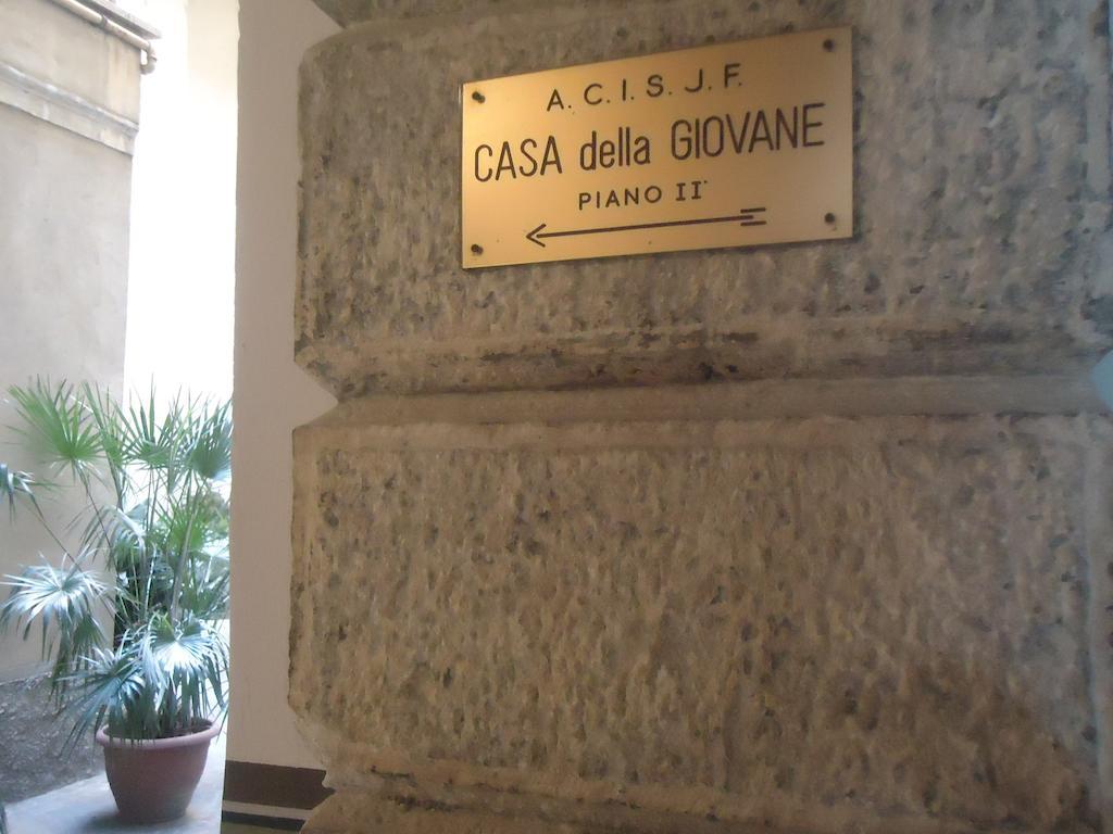 Protezione Della Giovane - Female Hostel Verona Eksteriør bilde