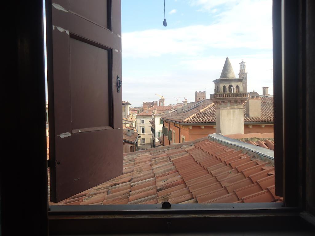 Protezione Della Giovane - Female Hostel Verona Eksteriør bilde