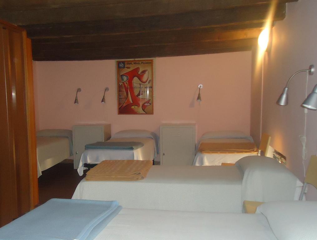 Protezione Della Giovane - Female Hostel Verona Rom bilde